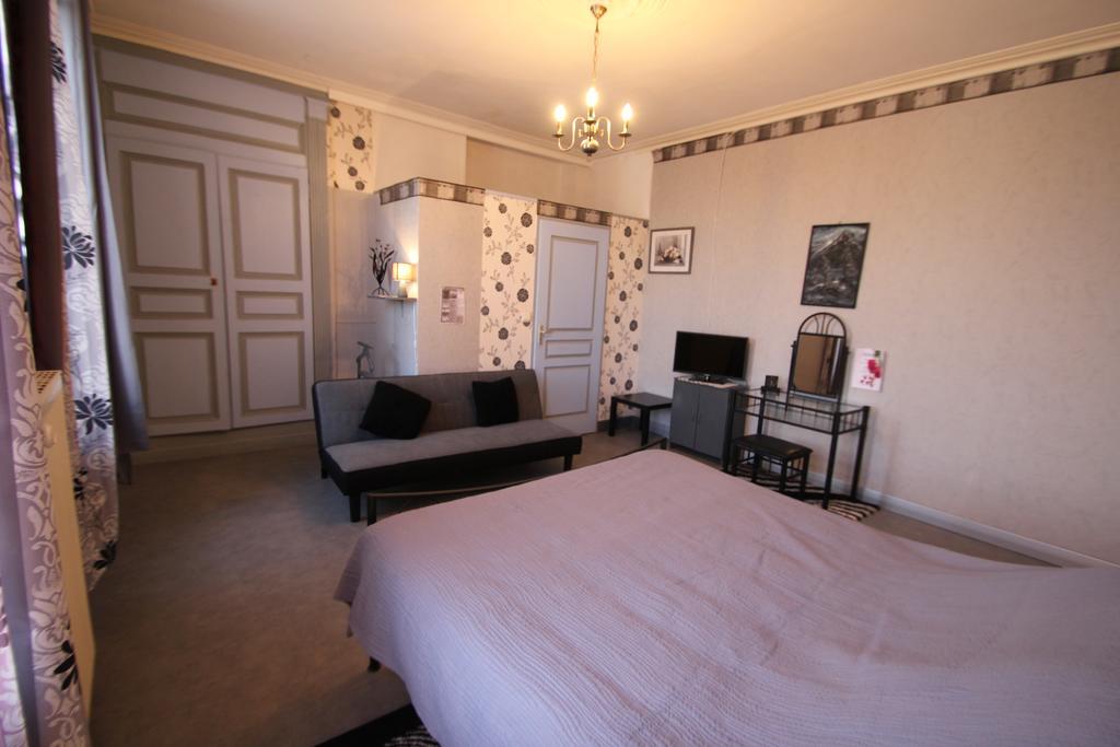 Domaine Des Roses Bed & Breakfast Vaudelnay ห้อง รูปภาพ
