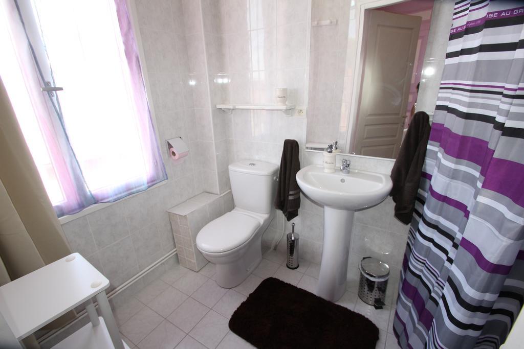Domaine Des Roses Bed & Breakfast Vaudelnay ห้อง รูปภาพ