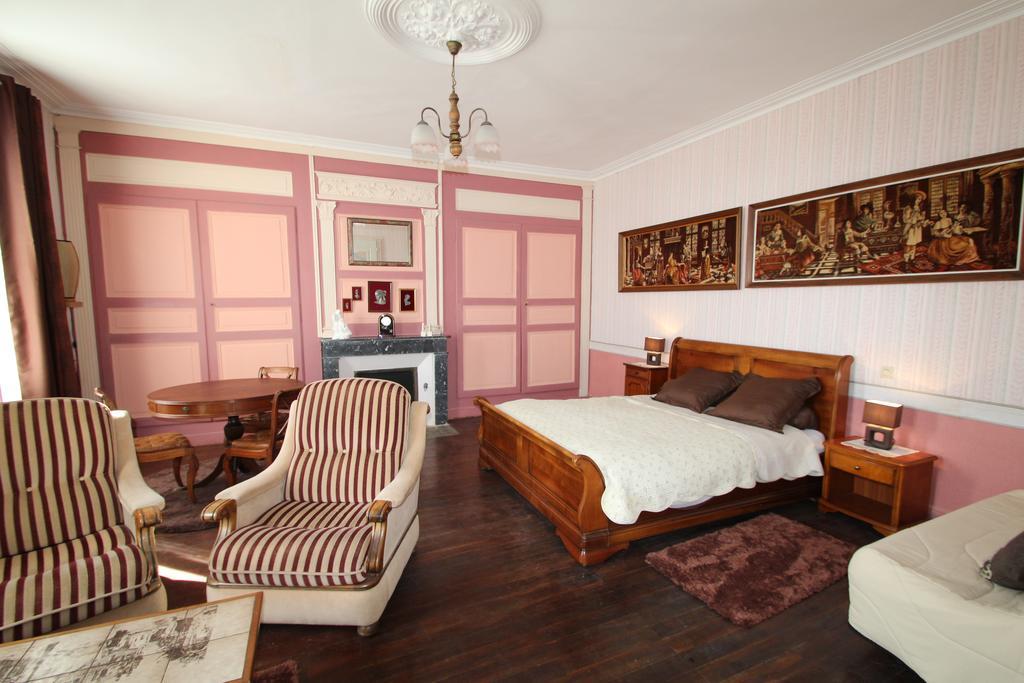 Domaine Des Roses Bed & Breakfast Vaudelnay ห้อง รูปภาพ