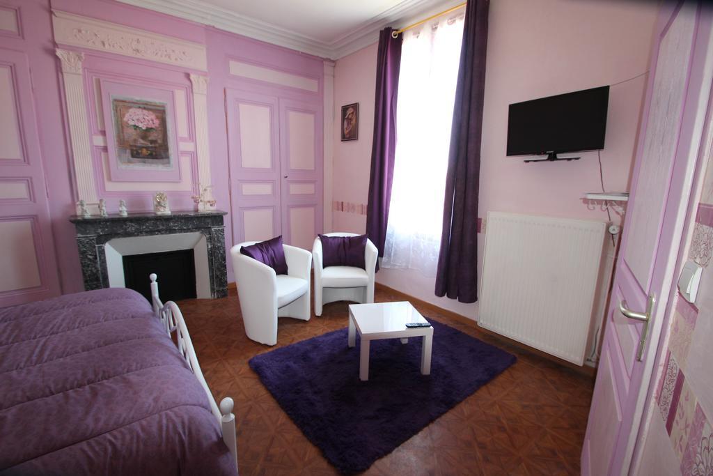 Domaine Des Roses Bed & Breakfast Vaudelnay ห้อง รูปภาพ