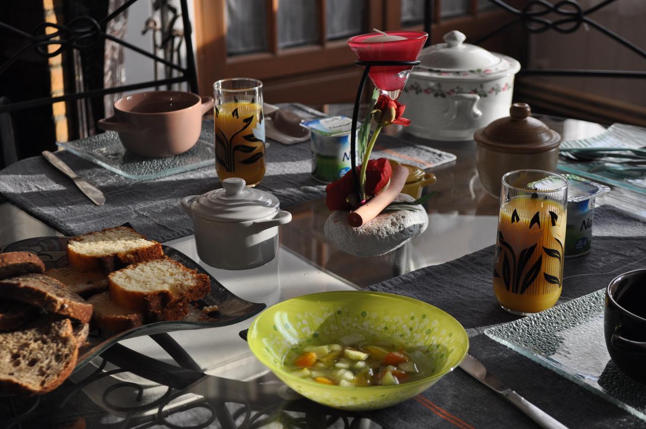 Domaine Des Roses Bed & Breakfast Vaudelnay ภายนอก รูปภาพ