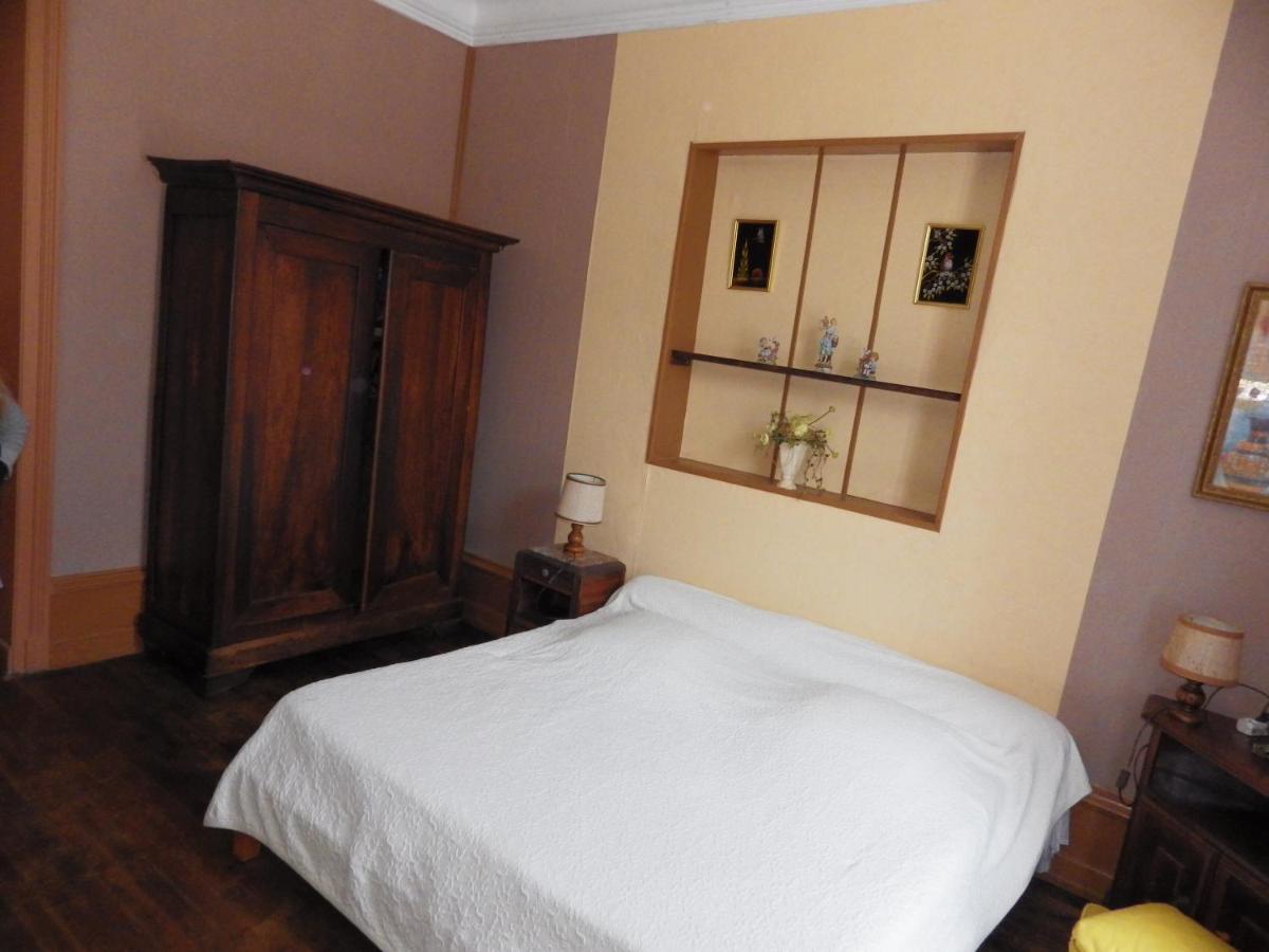 Domaine Des Roses Bed & Breakfast Vaudelnay ภายนอก รูปภาพ